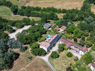 house 18 Rooms for sale on GAILLAC (81600)