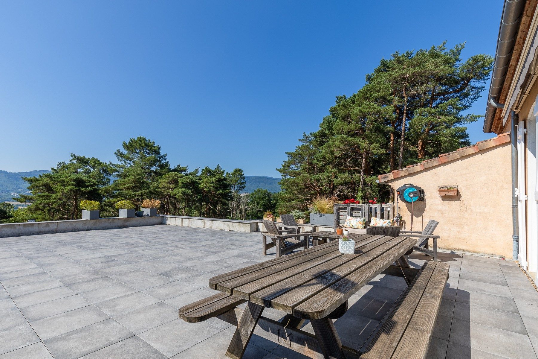 house 9 Rooms for sale on MAZAMET (81200)