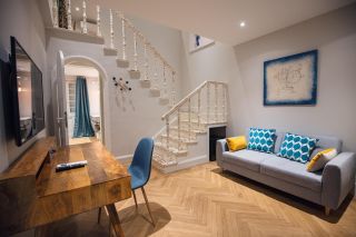 house 9 Rooms for sale on MAZAMET (81200)
