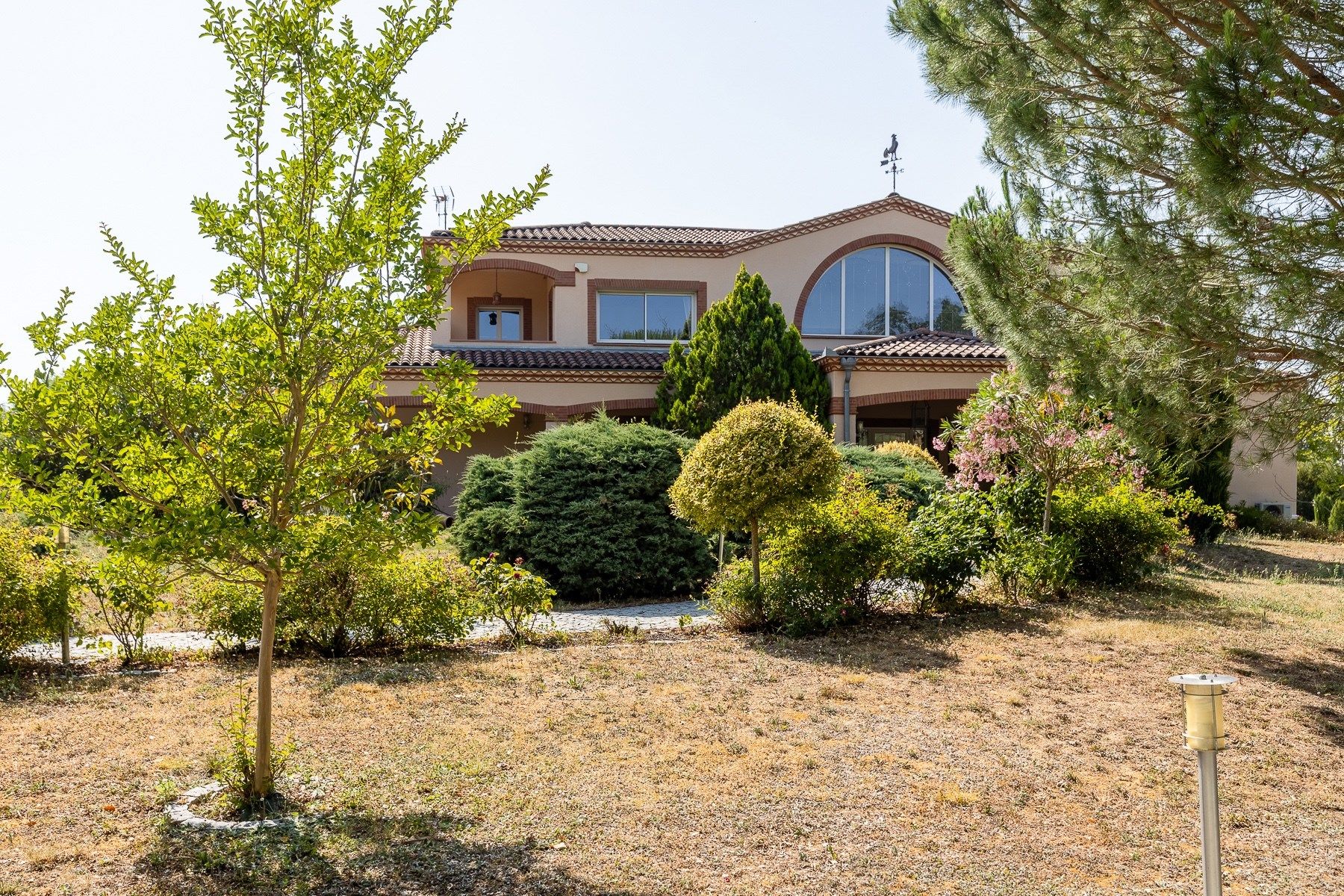 house 9 Rooms for sale on LAVAUR (81500)