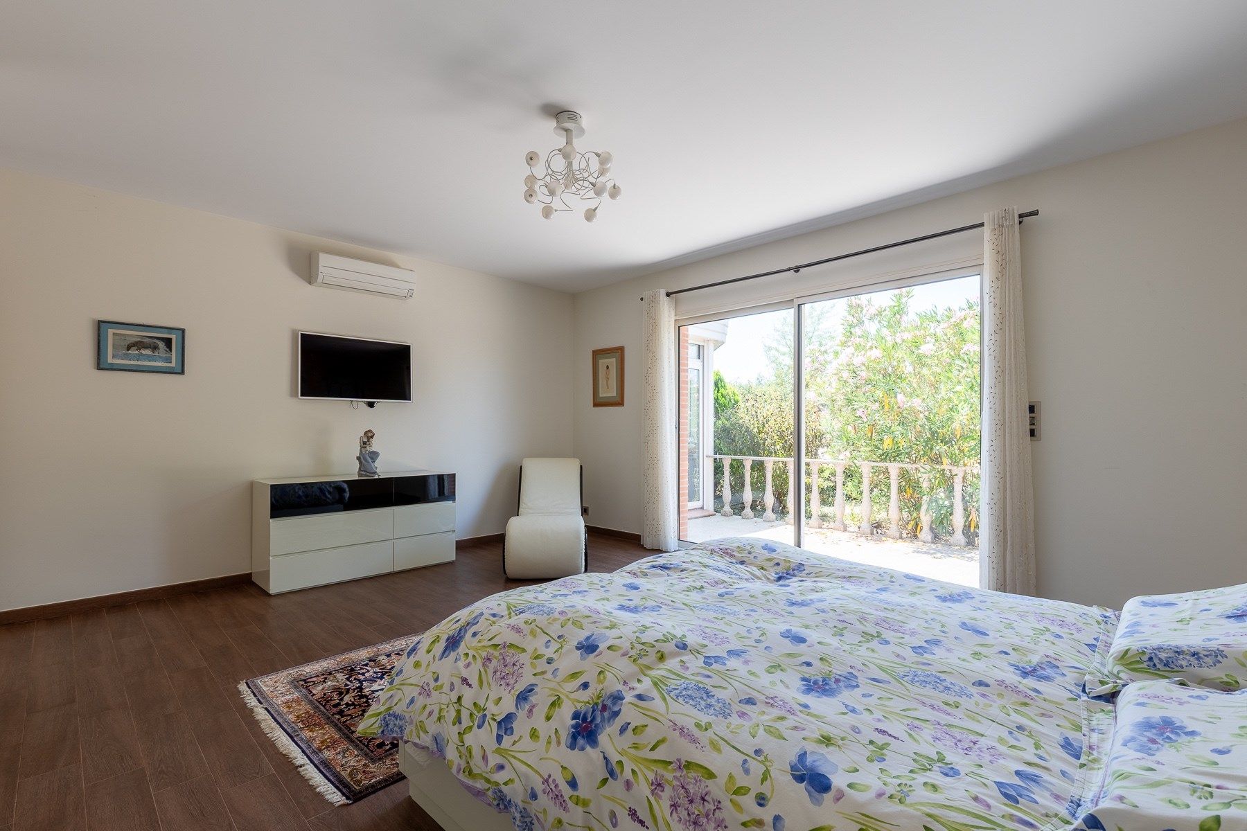 house 16 Rooms for sale on LAVAUR (81500)
