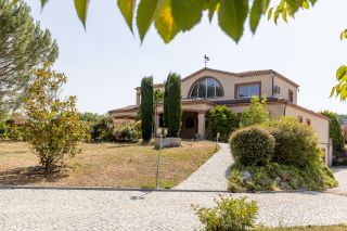 house 16 Rooms for sale on LAVAUR (81500)