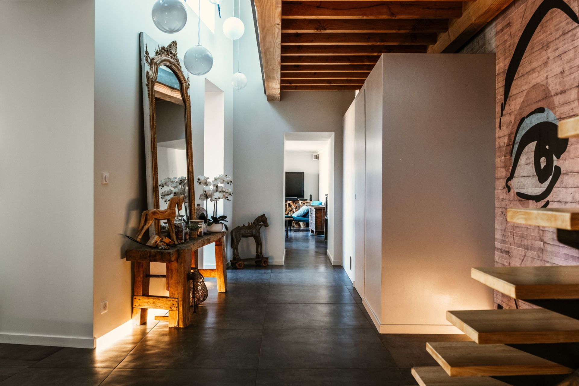 house 9 Rooms for sale on VIC LE COMTE (63270)