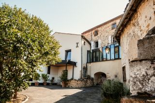 house 9 Rooms for sale on VIC LE COMTE (63270)
