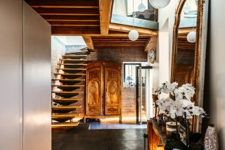 house 9 Rooms for sale on VIC LE COMTE (63270)