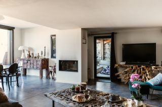house 9 Rooms for sale on VIC LE COMTE (63270)