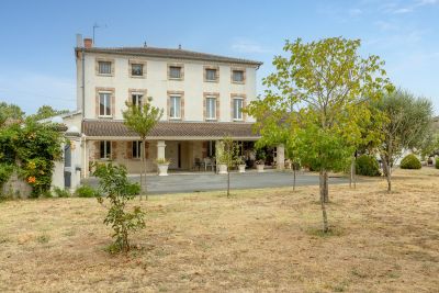 Vente Maison de maître Saint-Paul-Cap-de-Joux 10&nbsp;Pièces 315&nbsp;m²