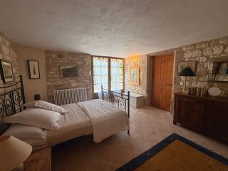 maison 8 Pièces en vente sur CORDES SUR CIEL (81170)