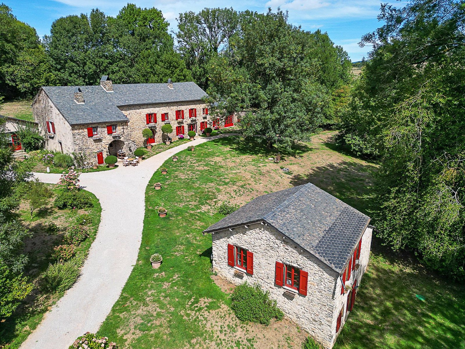 maison 11 Pièces en vente sur DOURGNE (81110)