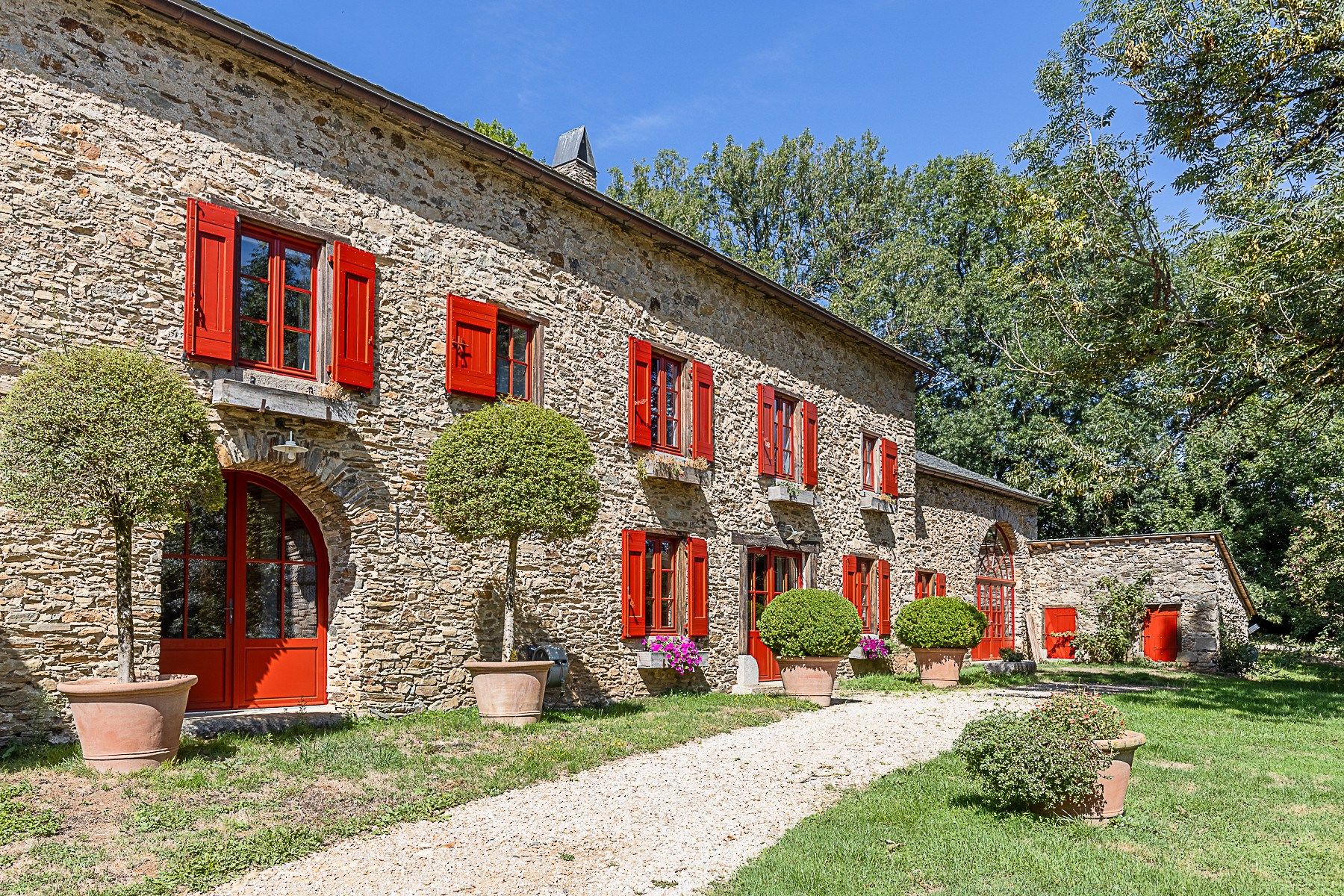 maison 11 Pièces en vente sur DOURGNE (81110)