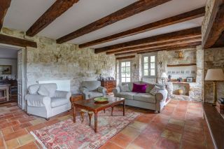house 10 Rooms for sale on CASTELNAU DE MONTMIRAL (81140)
