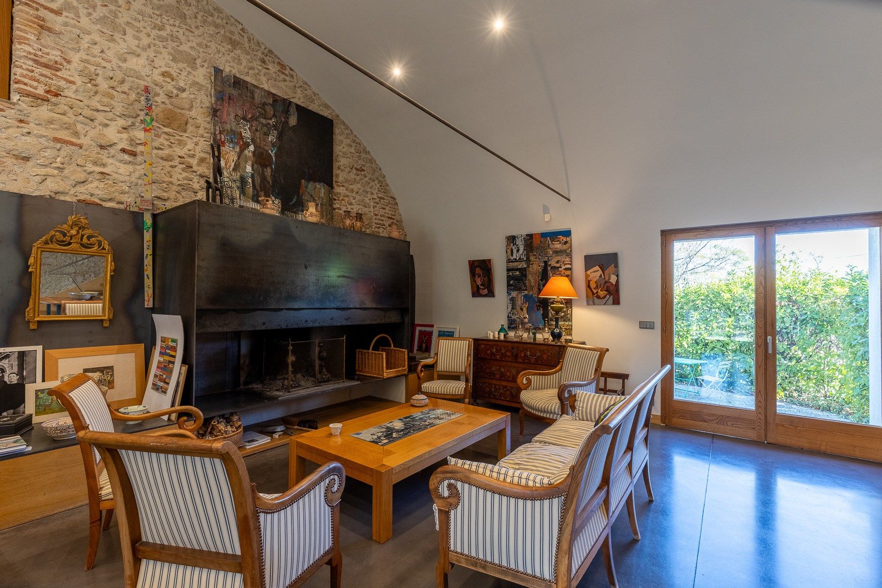 house 12 Rooms for sale on LAVAUR (81500)