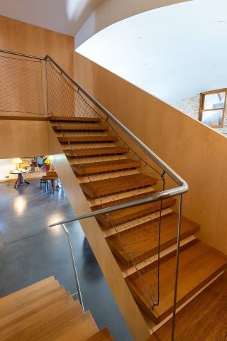 house 12 Rooms for sale on LAVAUR (81500)
