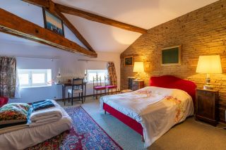 house 18 Rooms for sale on RABASTENS (81800)