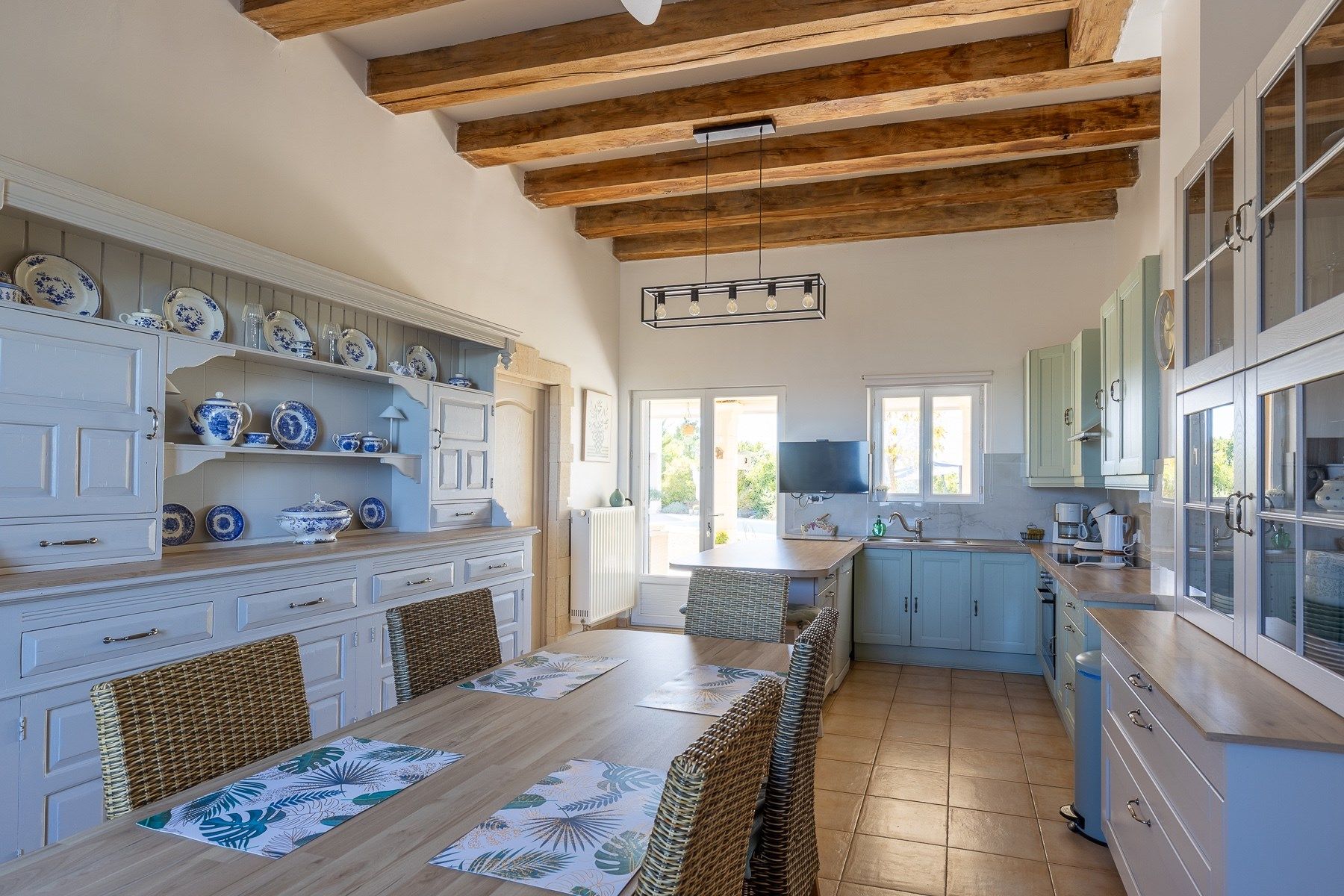 house 8 Rooms for sale on ALOS (81140)