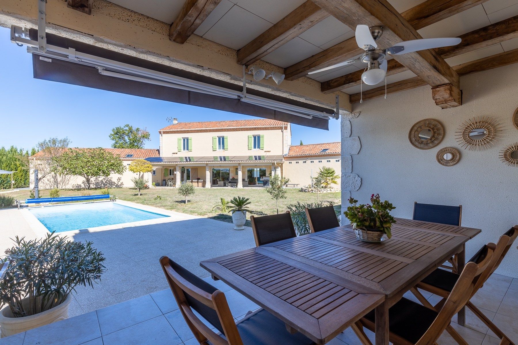 house 8 Rooms for sale on ALOS (81140)