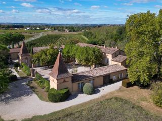 castle 25 Rooms for sale on LAGRAVE (81150)
