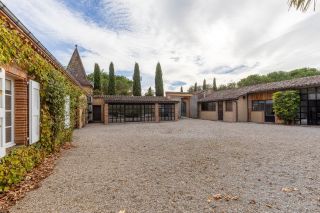 castle 25 Rooms for sale on LAGRAVE (81150)