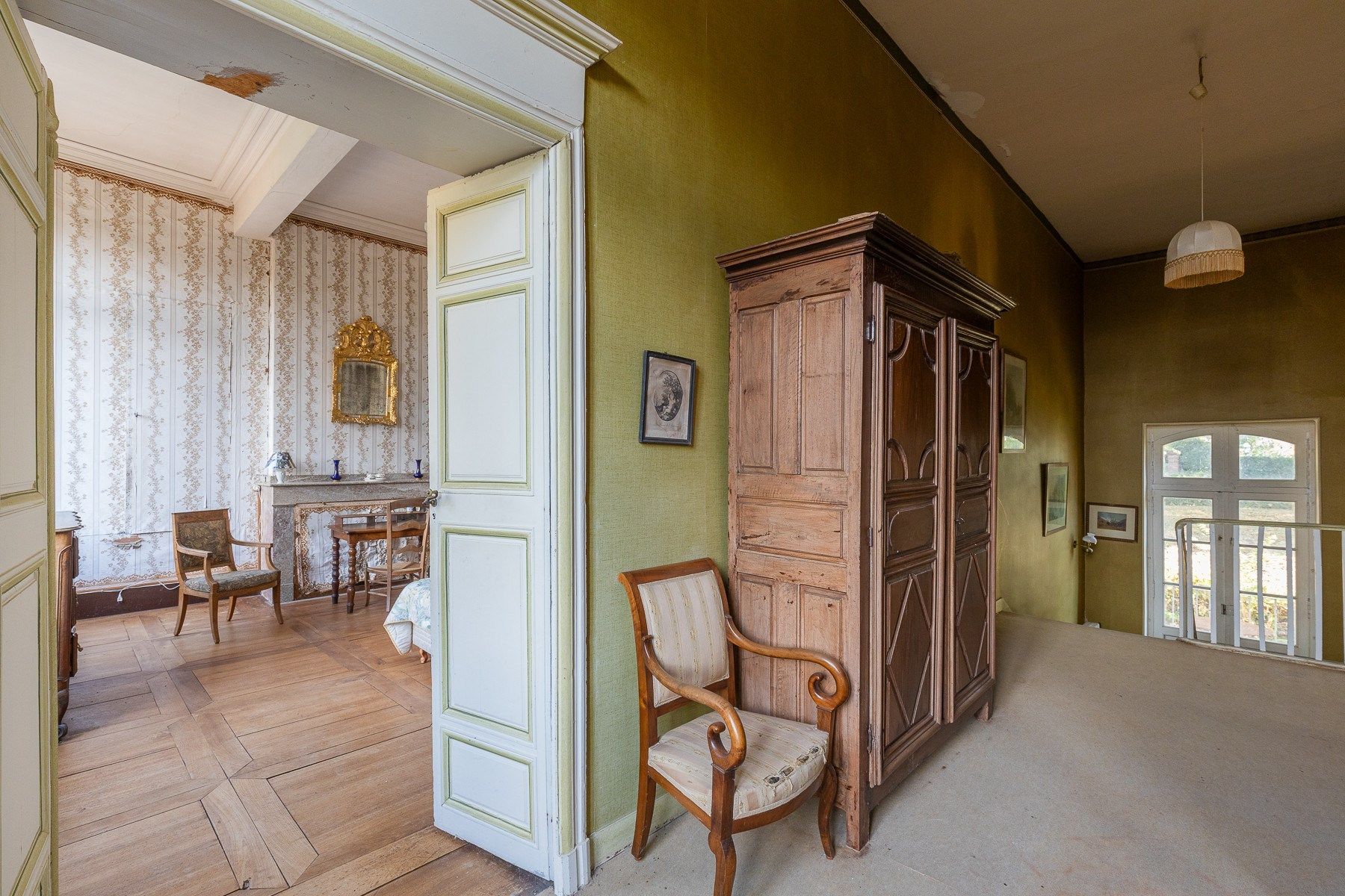 mansion 15 Rooms for sale on LAVAUR (81500)