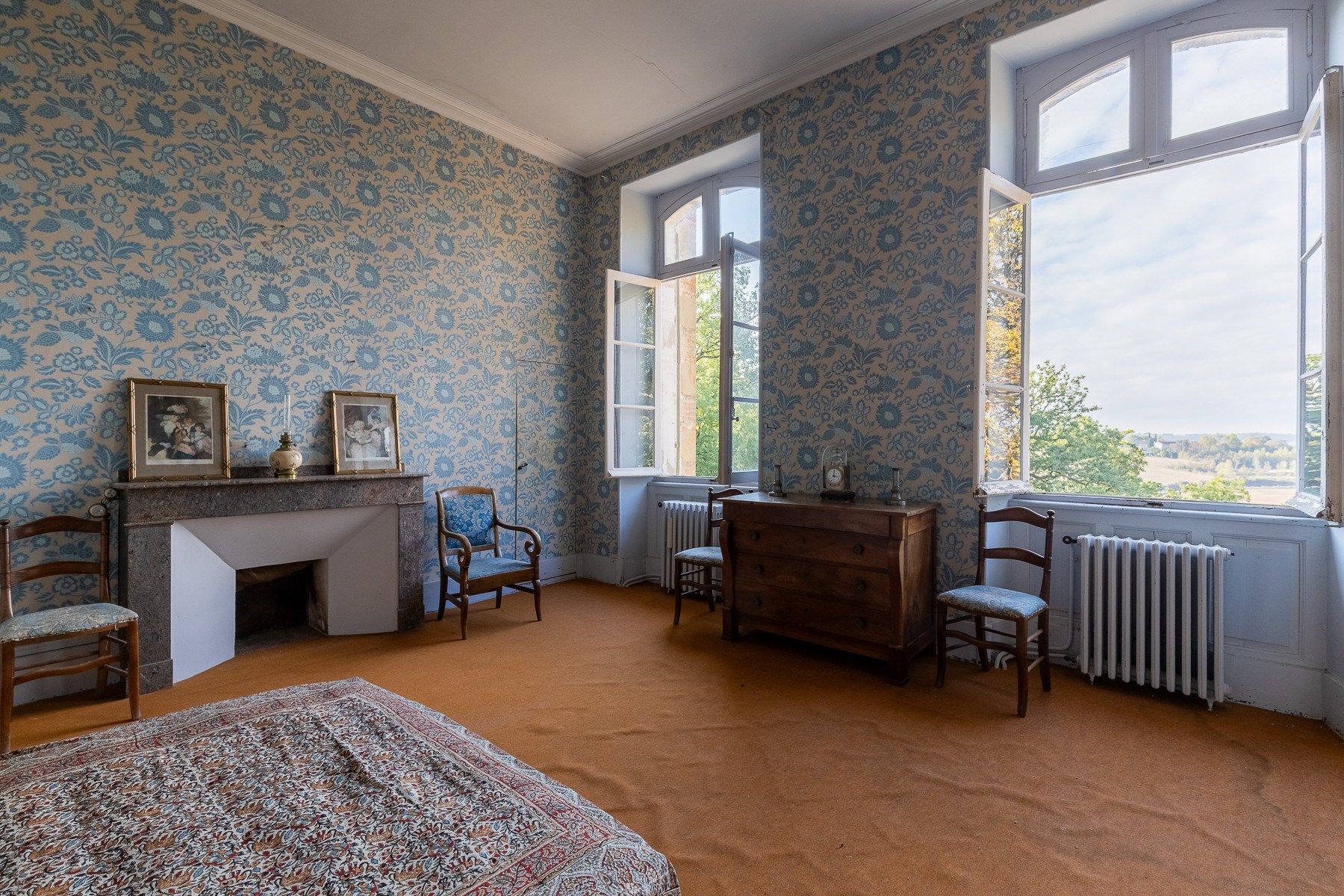 mansion 15 Rooms for sale on LAVAUR (81500)