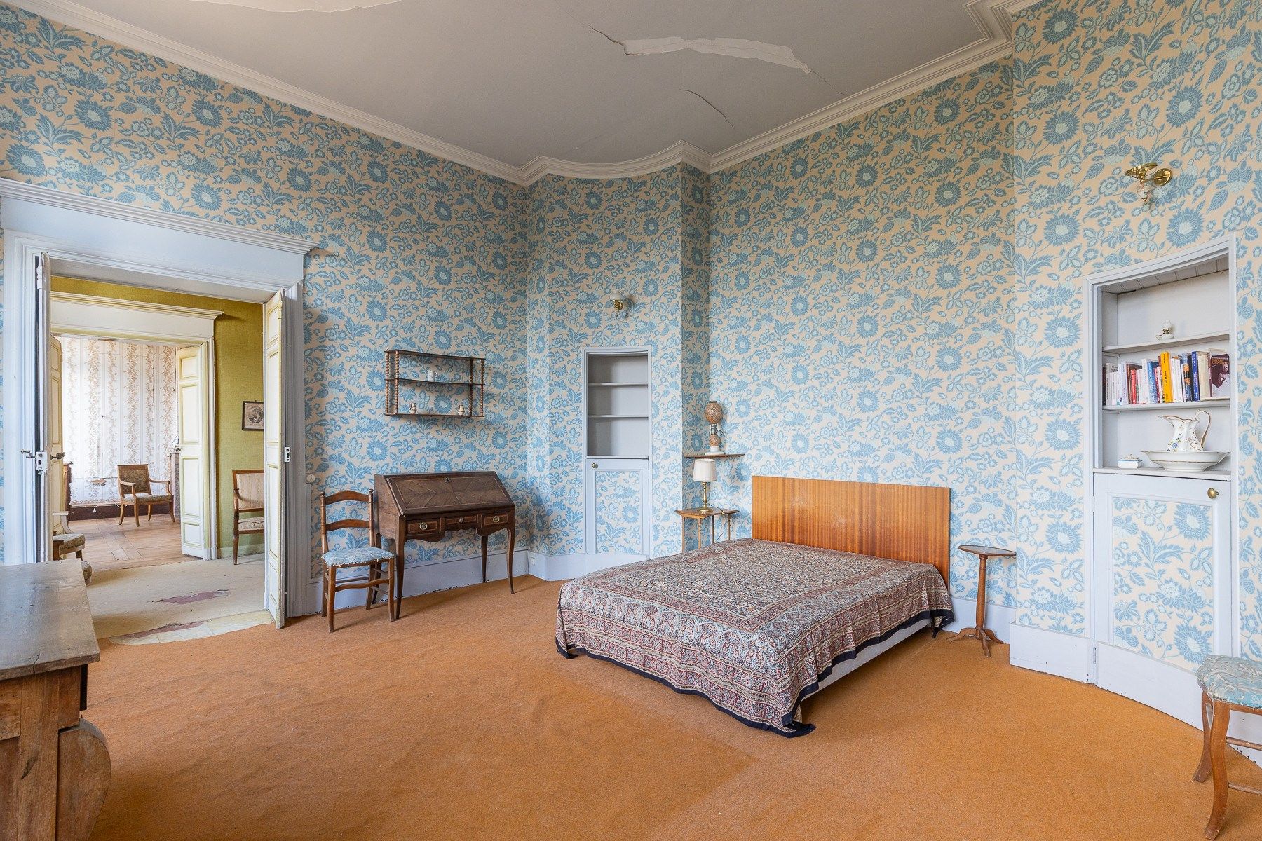 mansion 15 Rooms for sale on LAVAUR (81500)