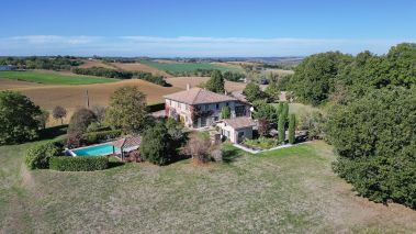maison 11 Pièces en vente sur SALVAGNAC (81630)